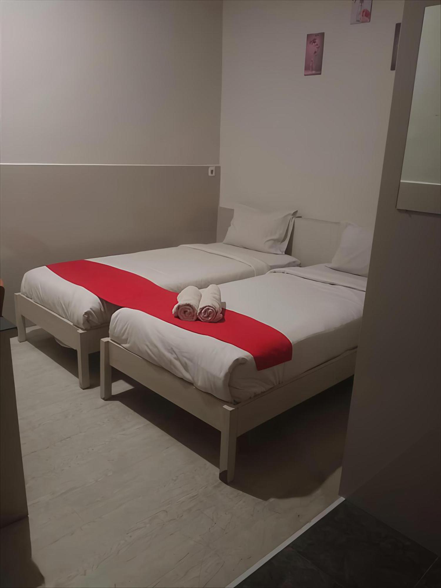 Permata Inn Медан Экстерьер фото