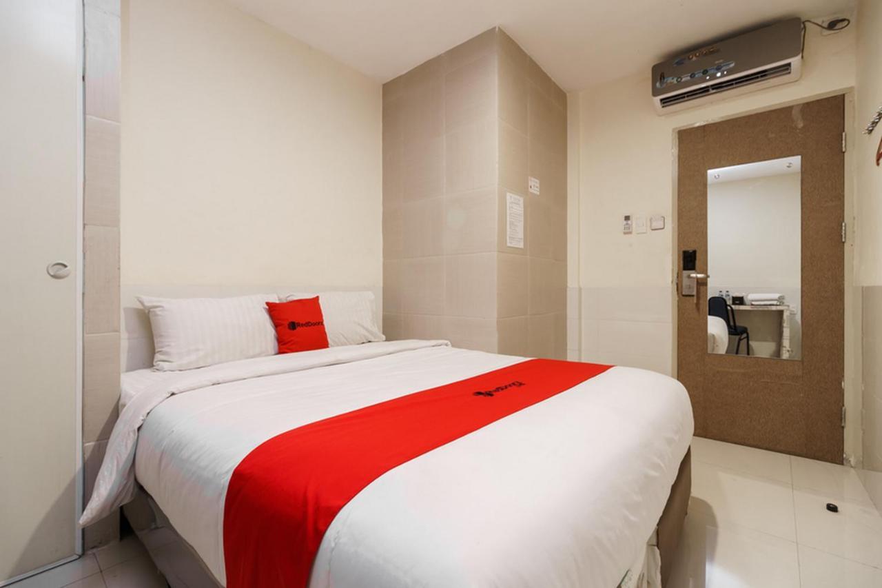 Permata Inn Медан Экстерьер фото